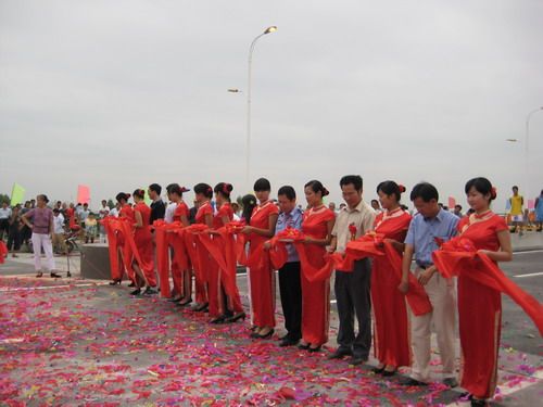 来宾市红水河二桥举行通车剪彩仪式 - 企业要闻 - 拉斯维加斯3133cc