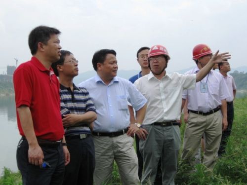 百色市人民政府副市长李建文亲临环岛一起施工现场指导事情 - 企业要闻 - 拉斯维加斯3133cc