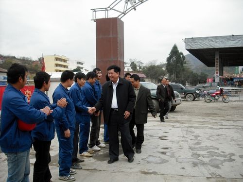 广西交通投资集团有限公司董事长余昌文一行冒雨莅临隆百4标 - 企业要闻 - 拉斯维加斯3133cc