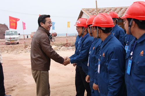 团中央书记处书记卢雍政到钦州港大榄坪至三墩公路调研 - 企业要闻 - 拉斯维加斯3133cc