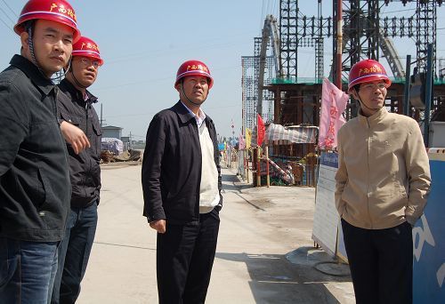 中国工程院院士郑皆连 总公司总司理罗业凤深入曹娥江大桥指导事情 - 企业要闻 - 拉斯维加斯3133cc