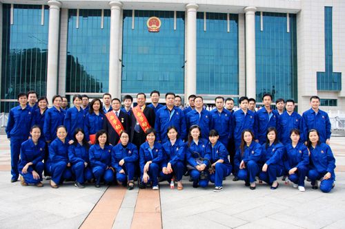 我公司罗业凤总司理、一分公司龙永强总司理荣膺“广西劳动模范”殊荣 - 企业要闻 - 拉斯维加斯3133cc