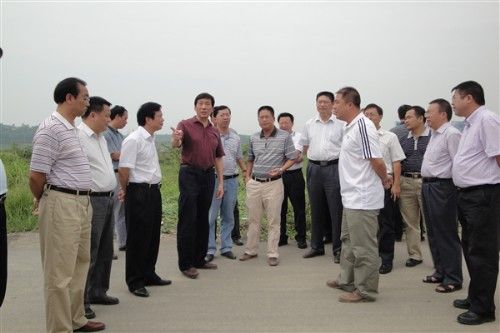 百色市市长谢泽宇一行莅临桂商投资公司百色市各BT项目视察指导事情 - 企业要闻 - 拉斯维加斯3133cc