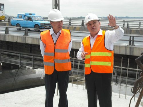 中国驻厄瓜多尔国大使蔡润国莅临巴巴奥约河大桥视察项目建设 - 企业要闻 - 拉斯维加斯3133cc