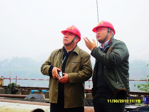 郑皆连院士莅临合江长江一桥指导事情 - 企业要闻 - 拉斯维加斯3133cc