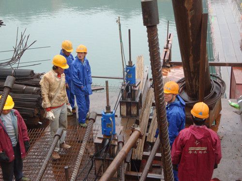 东合大桥挂篮预压乐成 - 企业要闻 - 拉斯维加斯3133cc