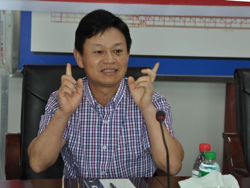 郑皆连院士一行莅临泸渝2标波司登大桥指导事情 - 企业要闻 - 拉斯维加斯3133cc