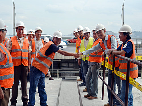 巴巴奥约河大桥箱梁装置施工圆满完成 - 企业要闻 - 拉斯维加斯3133cc