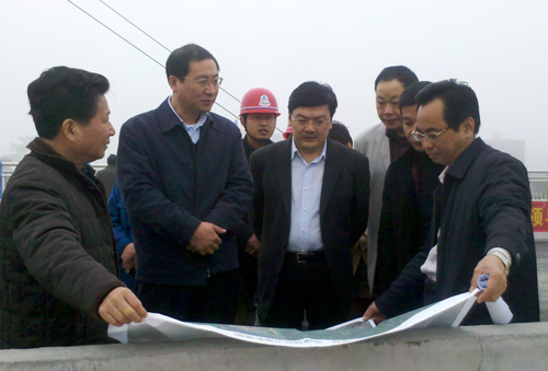 赣州市市长冷新生到新世纪大桥视察事情 - 企业要闻 - 拉斯维加斯3133cc