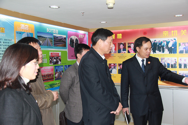 赣州市副市长刘琮一行莅临公司总部旅行考察 - 企业要闻 - 拉斯维加斯3133cc