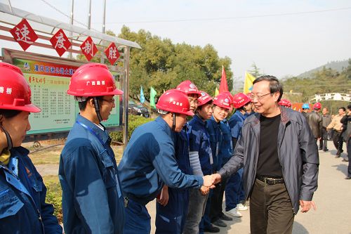 自治区国资委党委书记尹开国、发改委副主任廖小波到灌凤1标考察调研 - 企业要闻 - 拉斯维加斯3133cc