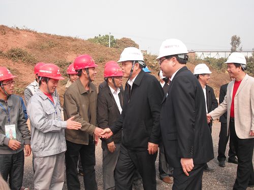 自治区副主席杨贺喜莅临公司项目视察指导 - 企业要闻 - 拉斯维加斯3133cc