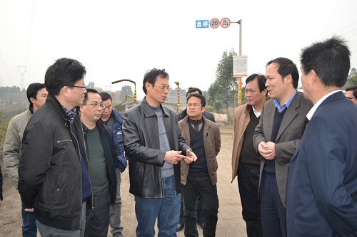 自治区交通运输厅梁毅副厅长莅临来马高速1-2分部调研检查慰问 - 企业要闻 - 拉斯维加斯3133cc