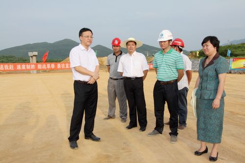 桂林市市长黄俊华莅临灌凤1标检查指导事情 - 企业要闻 - 拉斯维加斯3133cc