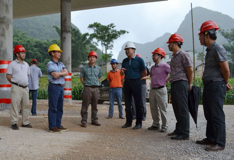广西交通运输厅王劼耘总工程师莅临靖那A标检查指导 - 企业要闻 - 拉斯维加斯3133cc