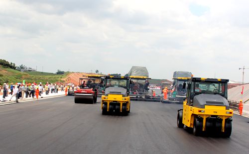 南宁市精品工程观摩会在我公司机场路项目举行 - 企业要闻 - 拉斯维加斯3133cc