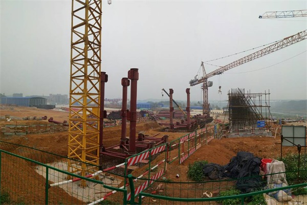柳南改扩建№7标缆索吊装系统主塔架首节段最先装置 - 工程动态 - 拉斯维加斯3133cc
