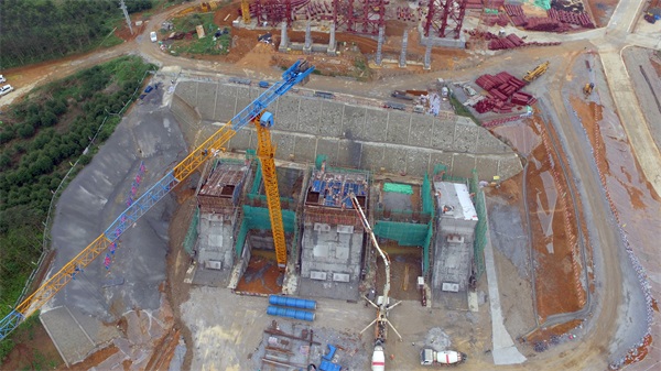 柳南改扩建№7标马滩红水河特大桥拱座乐成封顶  - 工程动态 - 拉斯维加斯3133cc