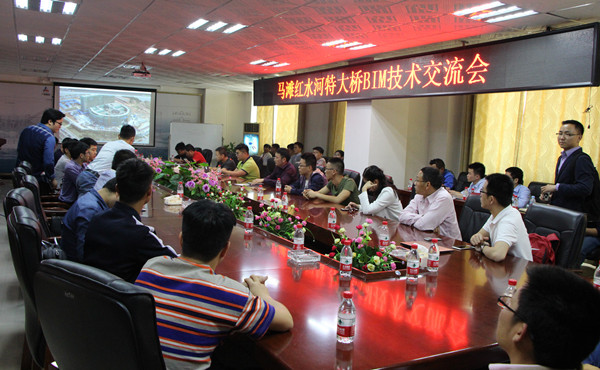 集团公司手艺中心一行到柳南改扩建№7、13标开展手艺交流活动  - 企业要闻 - 拉斯维加斯3133cc